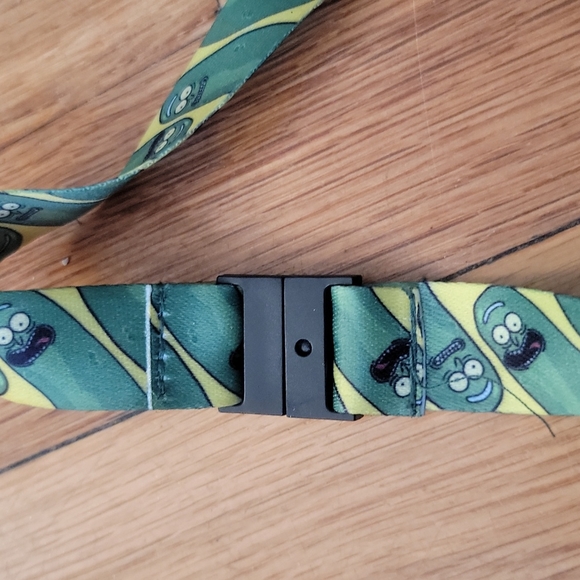 Rick and Morty Pickle Rick Lanyard - Picture 4 of 4